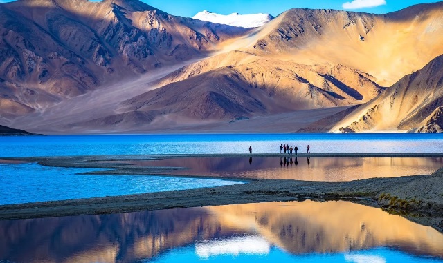 leh pangong tour